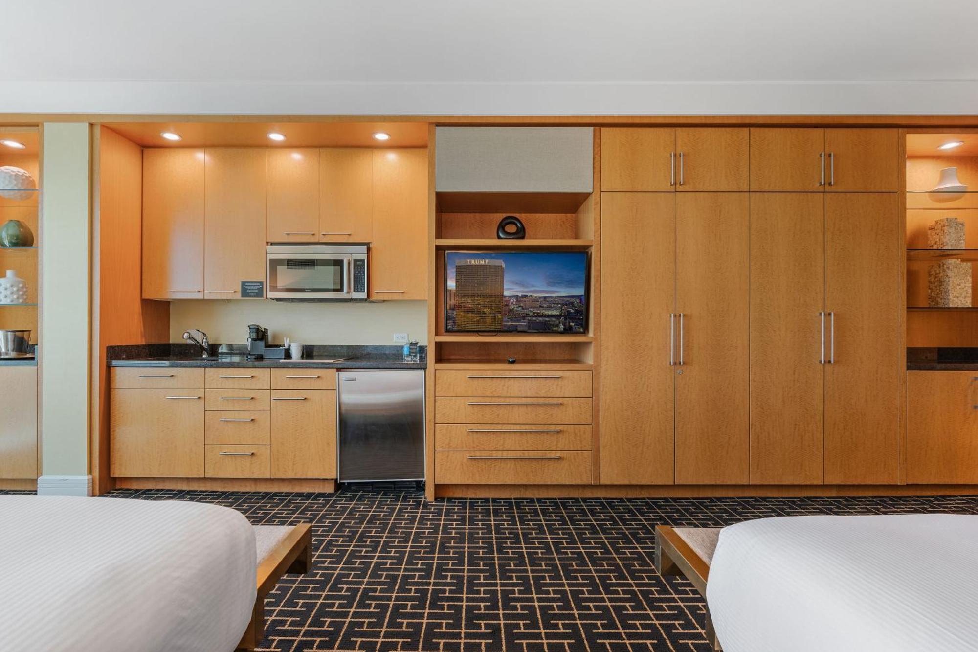 Trump 56th Floor - Sphere And Strip View - No Fees Apartahotel *